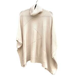 Simply Vera Vera Wang cream sweater, women’s M/L